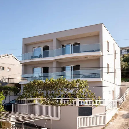 Apartamento With Parking Space Mastrinka, Ciovo - 24727