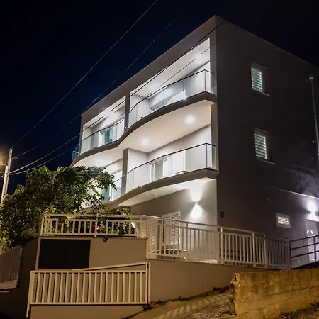 Apartamento With Parking Space Mastrinka, Ciovo - 24727 Trogir